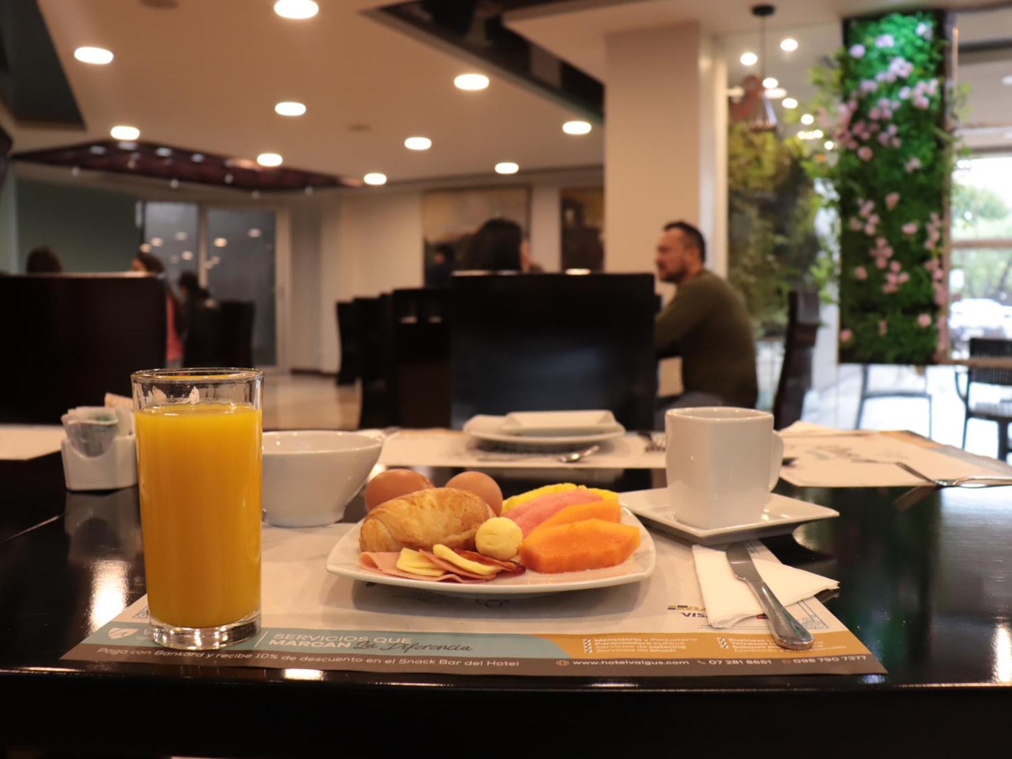 קואנקה Hotel Valgus מראה חיצוני תמונה